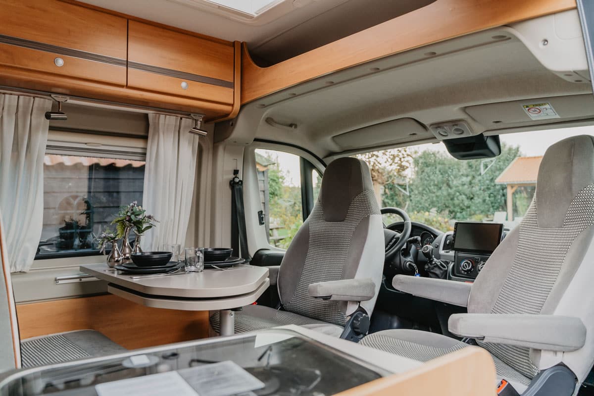 Camper 23: Pössl 2 Win R Plus (lengte 599cm) - Afbeelding 11