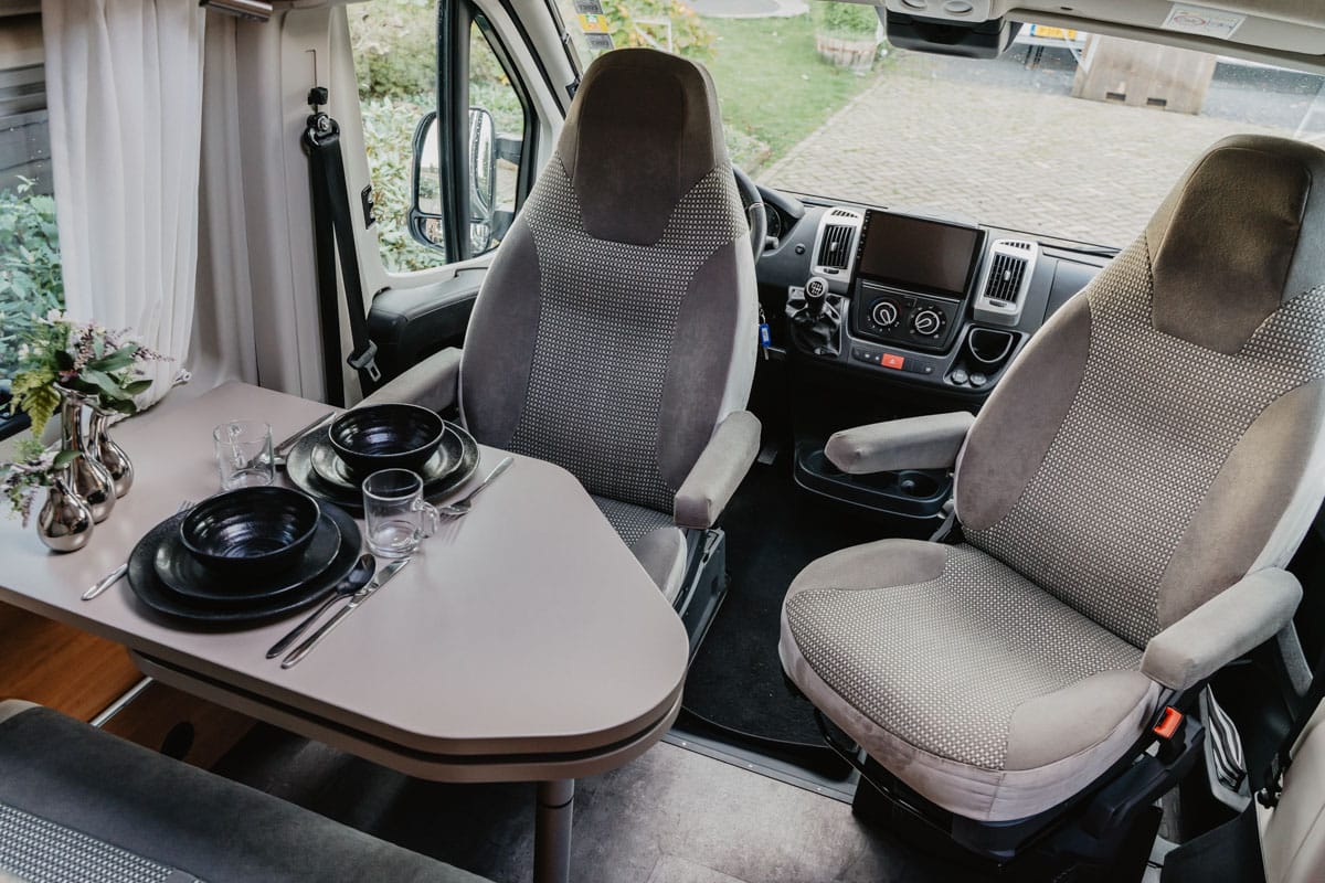 Pössl 2 Win R Plus (lengte 599cm) bouwjr 2022 -36900km - Afbeelding 25