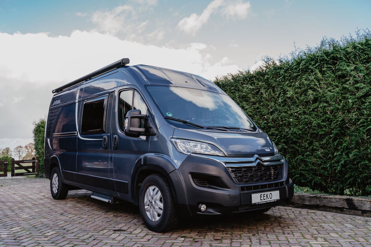 Pössl 2 Win R Plus (lengte 599cm) bouwjr 2022 -36900km - Afbeelding 4