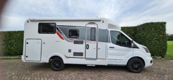 Camper 11: Bürstner Lineo T620 (automaat)